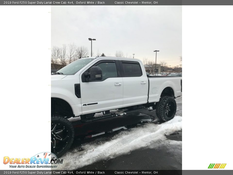 2019 Ford F250 Super Duty Lariat Crew Cab 4x4 Oxford White / Black Photo #1