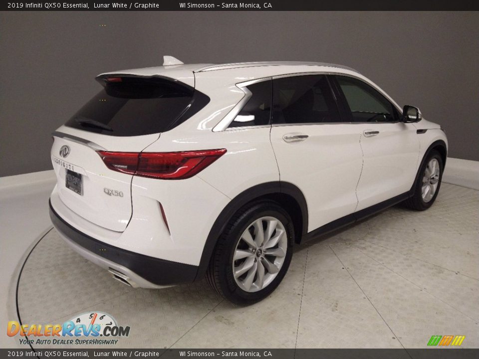 2019 Infiniti QX50 Essential Lunar White / Graphite Photo #6