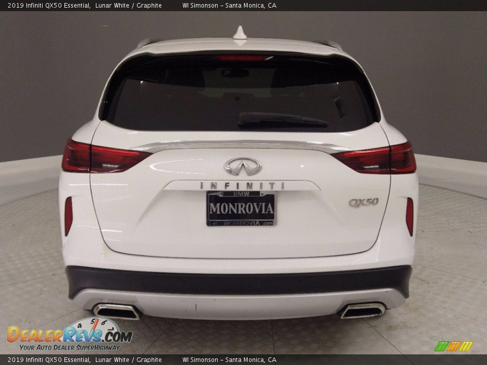 2019 Infiniti QX50 Essential Lunar White / Graphite Photo #7