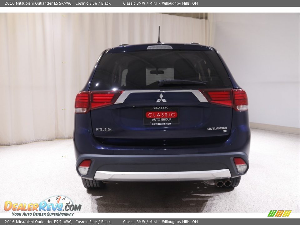 2016 Mitsubishi Outlander ES S-AWC Cosmic Blue / Black Photo #18