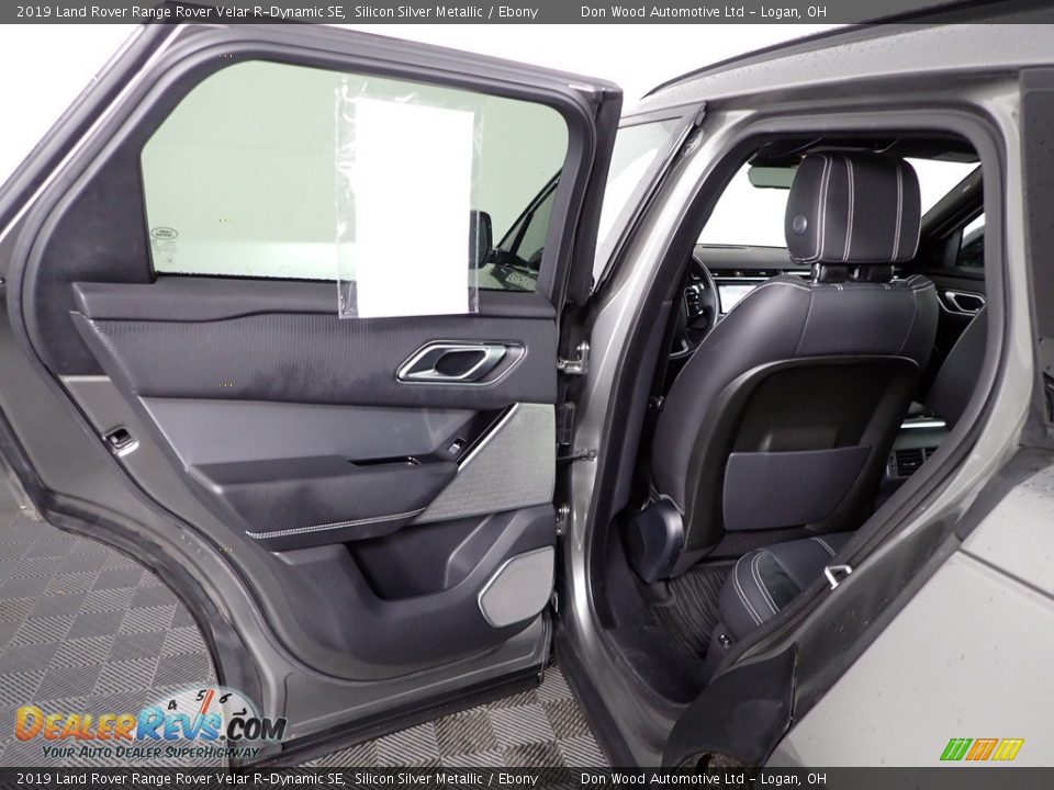 2019 Land Rover Range Rover Velar R-Dynamic SE Silicon Silver Metallic / Ebony Photo #32