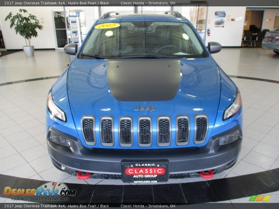 2017 Jeep Cherokee Trailhawk 4x4 Hydro Blue Pearl / Black Photo #2
