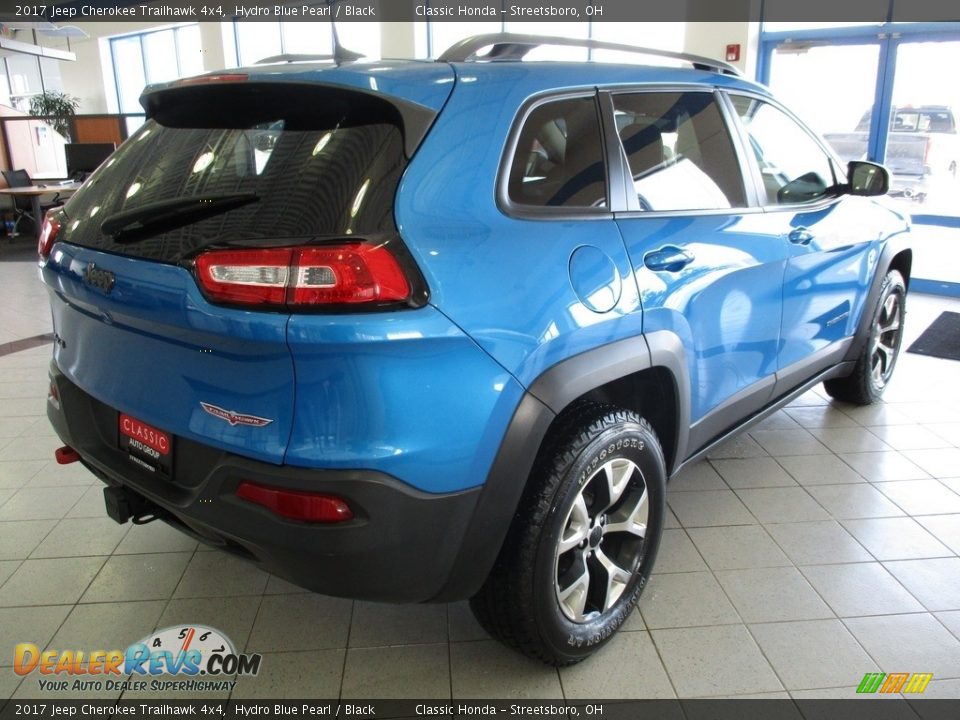 2017 Jeep Cherokee Trailhawk 4x4 Hydro Blue Pearl / Black Photo #7