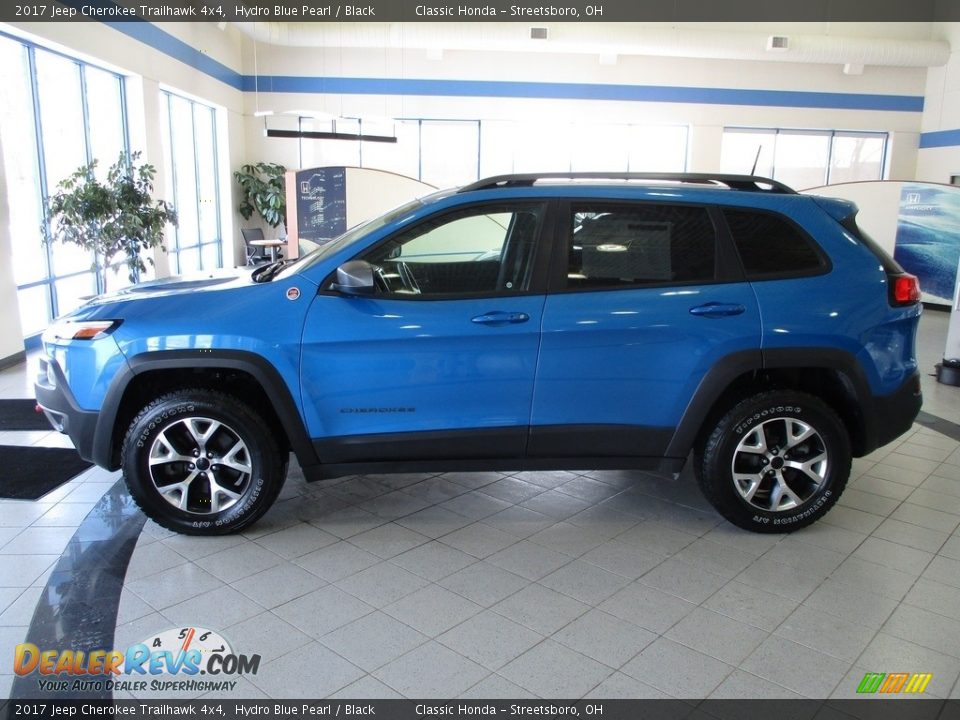 2017 Jeep Cherokee Trailhawk 4x4 Hydro Blue Pearl / Black Photo #10