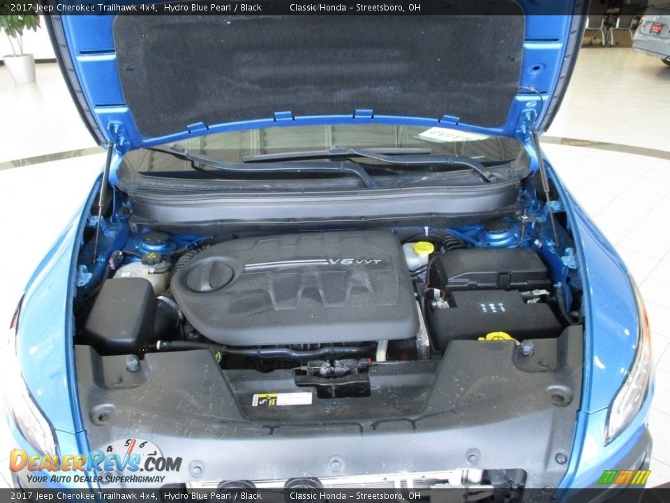 2017 Jeep Cherokee Trailhawk 4x4 Hydro Blue Pearl / Black Photo #17