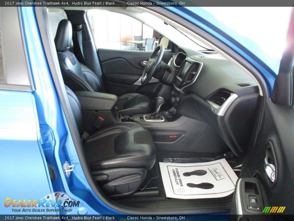 2017 Jeep Cherokee Trailhawk 4x4 Hydro Blue Pearl / Black Photo #19
