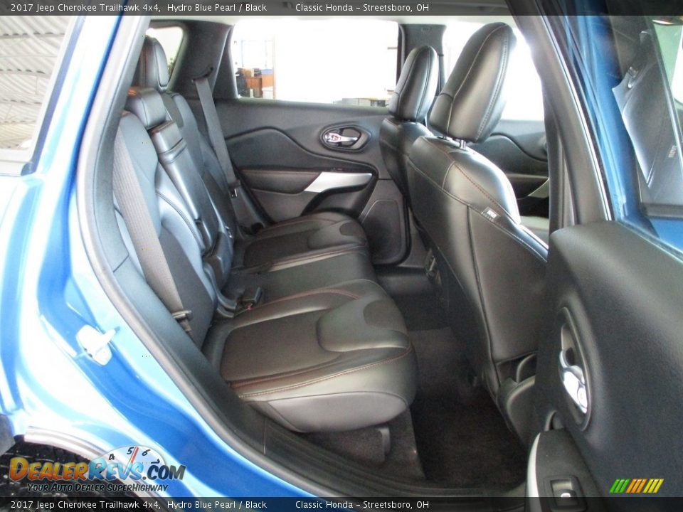 2017 Jeep Cherokee Trailhawk 4x4 Hydro Blue Pearl / Black Photo #23