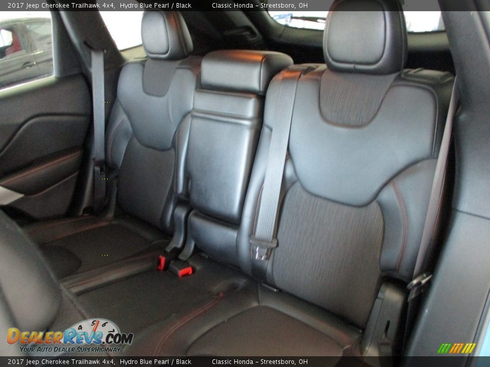 2017 Jeep Cherokee Trailhawk 4x4 Hydro Blue Pearl / Black Photo #28