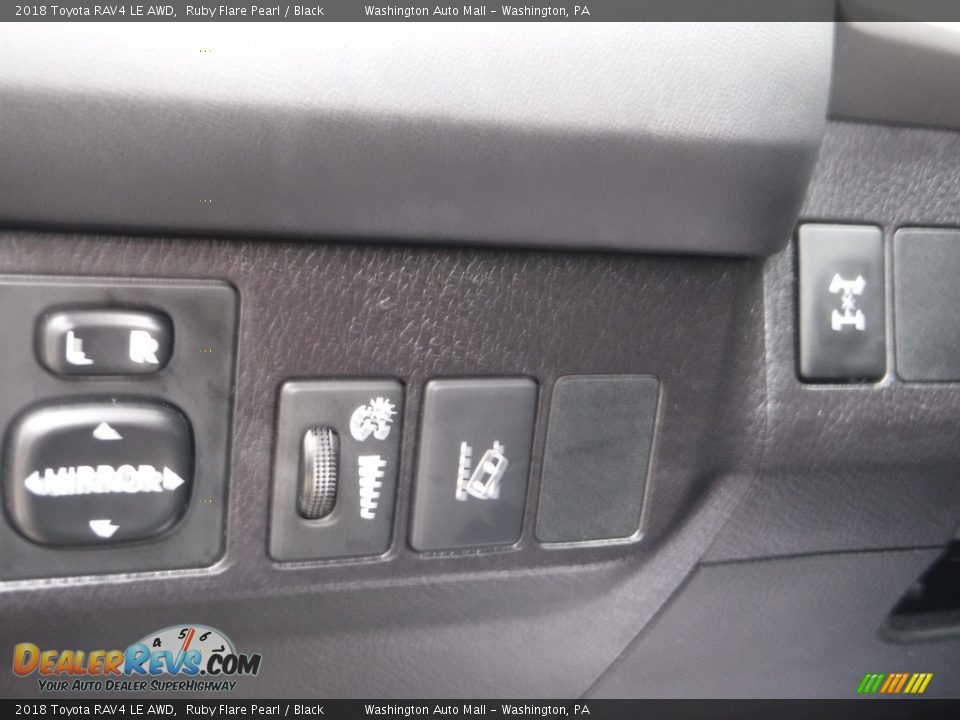 2018 Toyota RAV4 LE AWD Ruby Flare Pearl / Black Photo #6