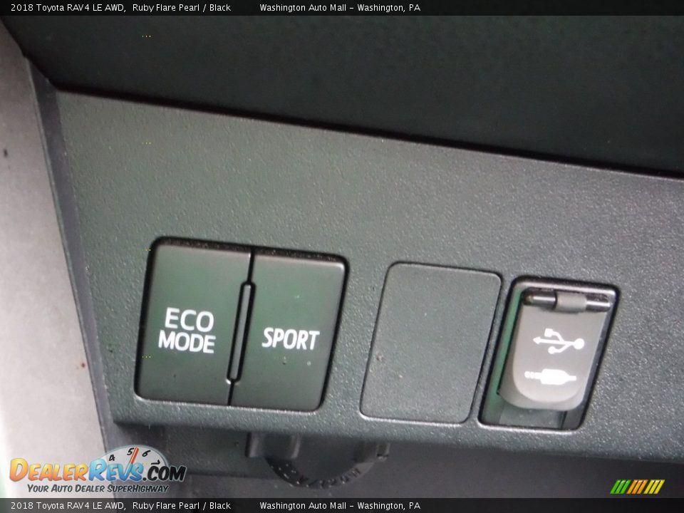 2018 Toyota RAV4 LE AWD Ruby Flare Pearl / Black Photo #7