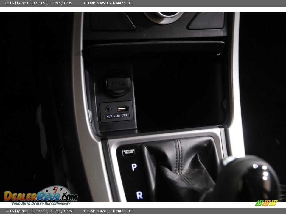 2016 Hyundai Elantra SE Silver / Gray Photo #12
