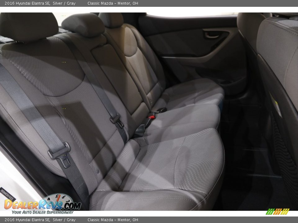 2016 Hyundai Elantra SE Silver / Gray Photo #14