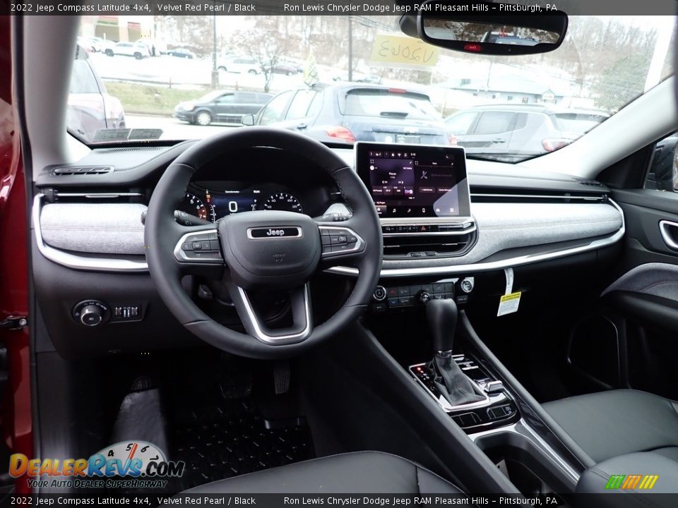 2022 Jeep Compass Latitude 4x4 Velvet Red Pearl / Black Photo #13