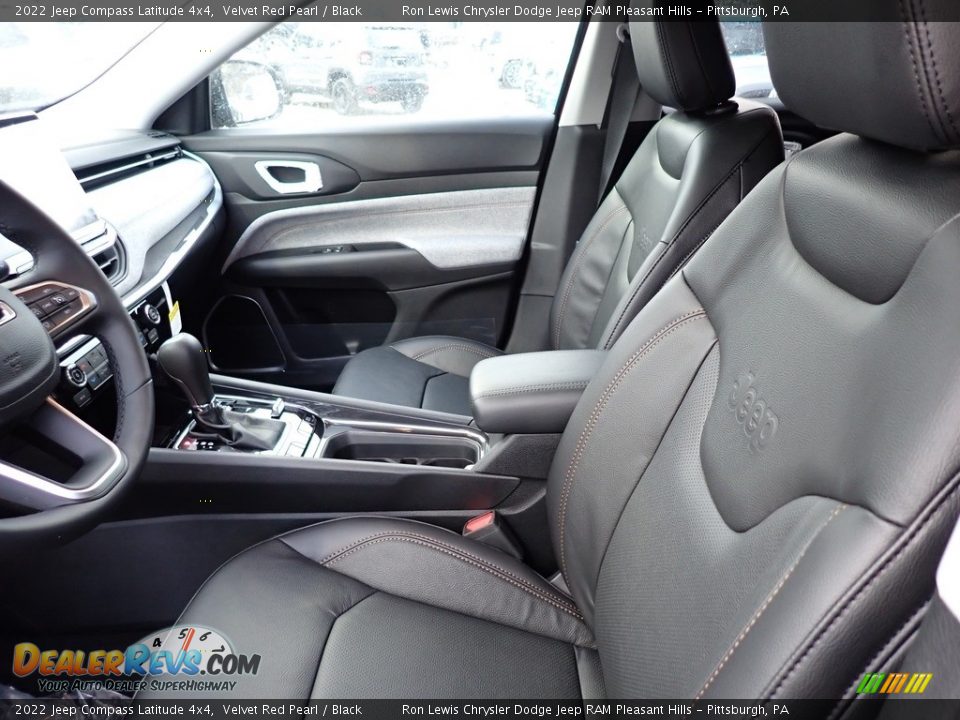 2022 Jeep Compass Latitude 4x4 Velvet Red Pearl / Black Photo #11