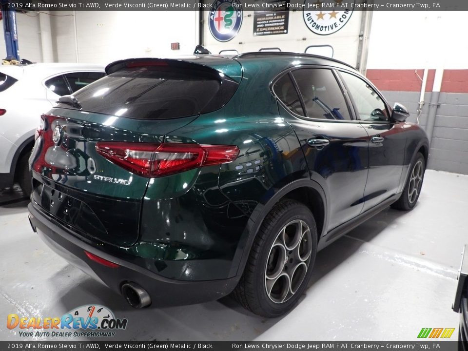 2019 Alfa Romeo Stelvio Ti AWD Verde Visconti (Green) Metallic / Black Photo #3