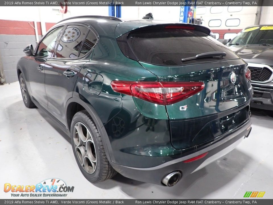 2019 Alfa Romeo Stelvio Ti AWD Verde Visconti (Green) Metallic / Black Photo #4