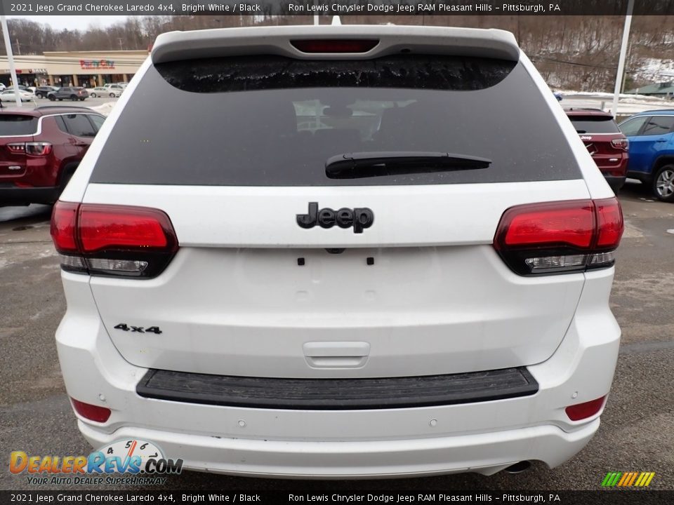 2021 Jeep Grand Cherokee Laredo 4x4 Bright White / Black Photo #4