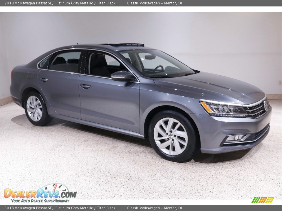 2018 Volkswagen Passat SE Platinum Gray Metallic / Titan Black Photo #1