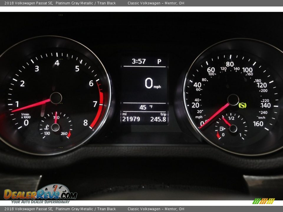 2018 Volkswagen Passat SE Platinum Gray Metallic / Titan Black Photo #8