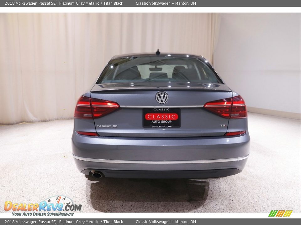 2018 Volkswagen Passat SE Platinum Gray Metallic / Titan Black Photo #16