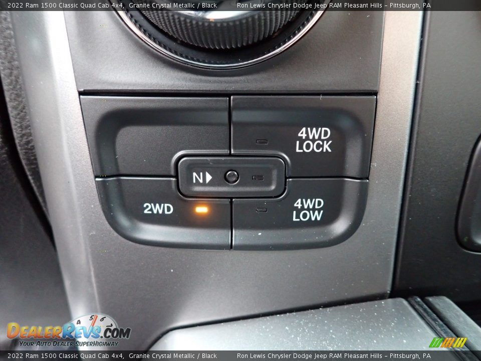 2022 Ram 1500 Classic Quad Cab 4x4 Granite Crystal Metallic / Black Photo #17