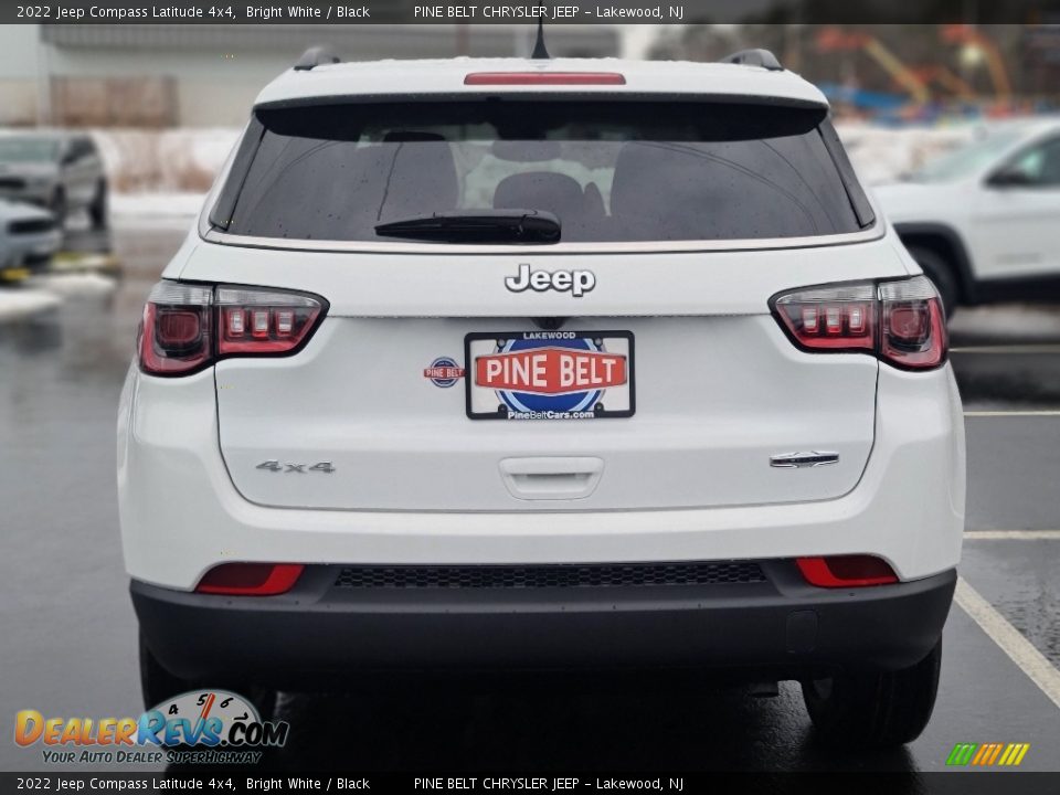 2022 Jeep Compass Latitude 4x4 Bright White / Black Photo #5