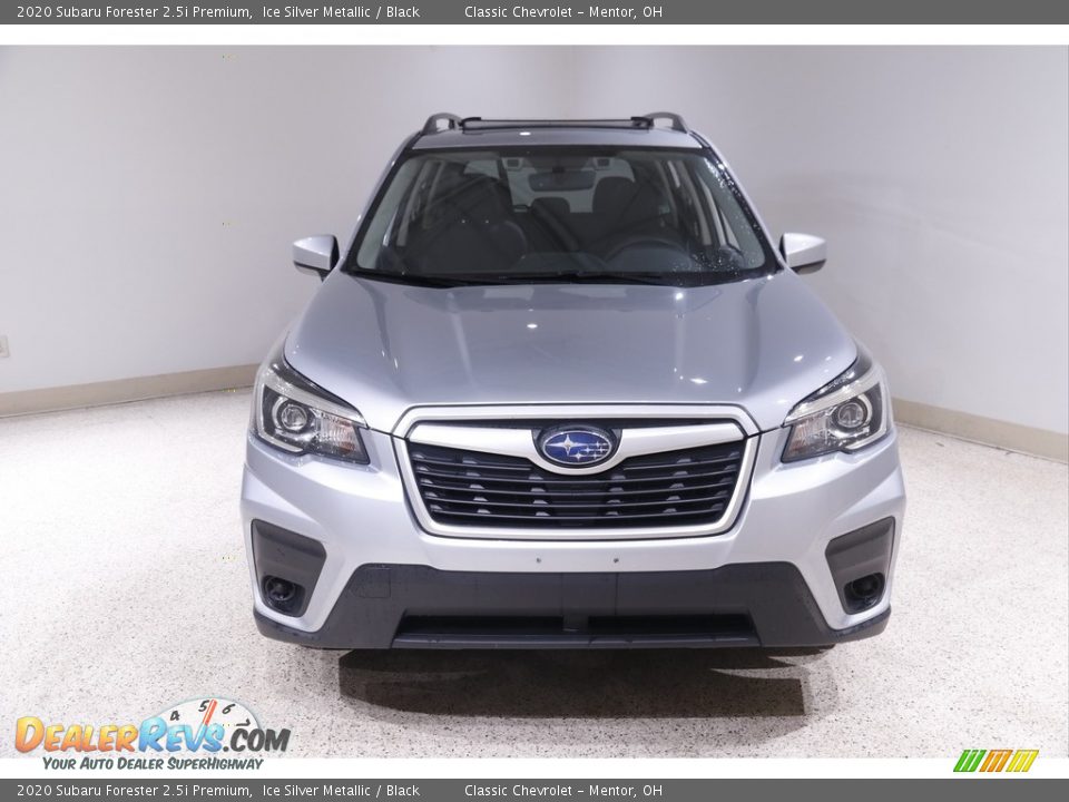 2020 Subaru Forester 2.5i Premium Ice Silver Metallic / Black Photo #2