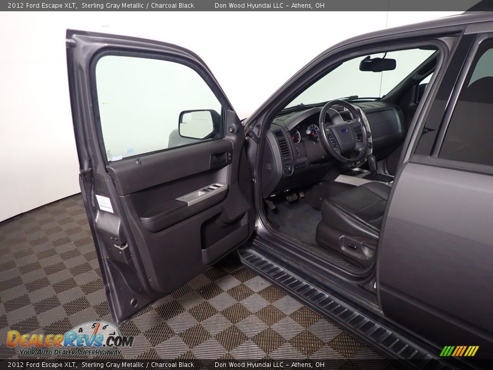 2012 Ford Escape XLT Sterling Gray Metallic / Charcoal Black Photo #18