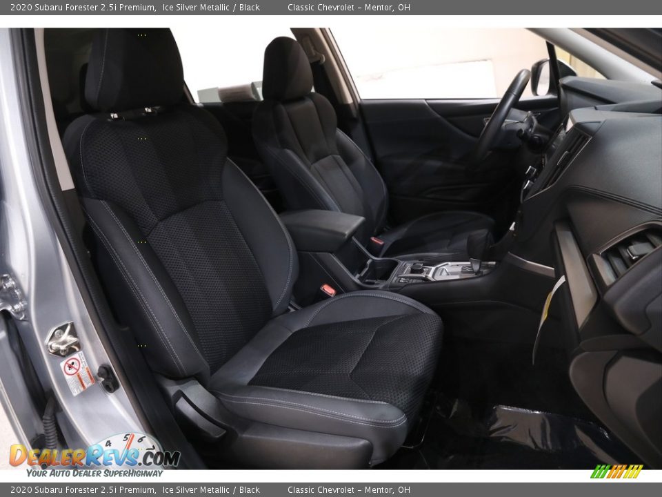 2020 Subaru Forester 2.5i Premium Ice Silver Metallic / Black Photo #15