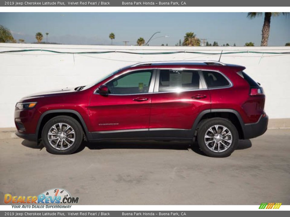 2019 Jeep Cherokee Latitude Plus Velvet Red Pearl / Black Photo #8