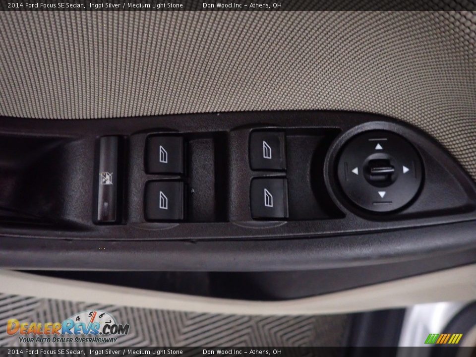 2014 Ford Focus SE Sedan Ingot Silver / Medium Light Stone Photo #20