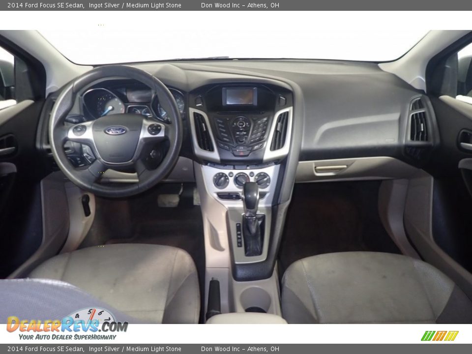 2014 Ford Focus SE Sedan Ingot Silver / Medium Light Stone Photo #23