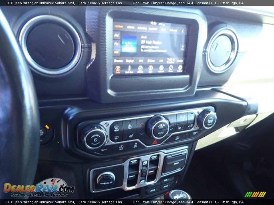 2018 Jeep Wrangler Unlimited Sahara 4x4 Black / Black/Heritage Tan Photo #17