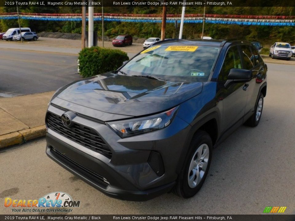 2019 Toyota RAV4 LE Magnetic Gray Metallic / Black Photo #7