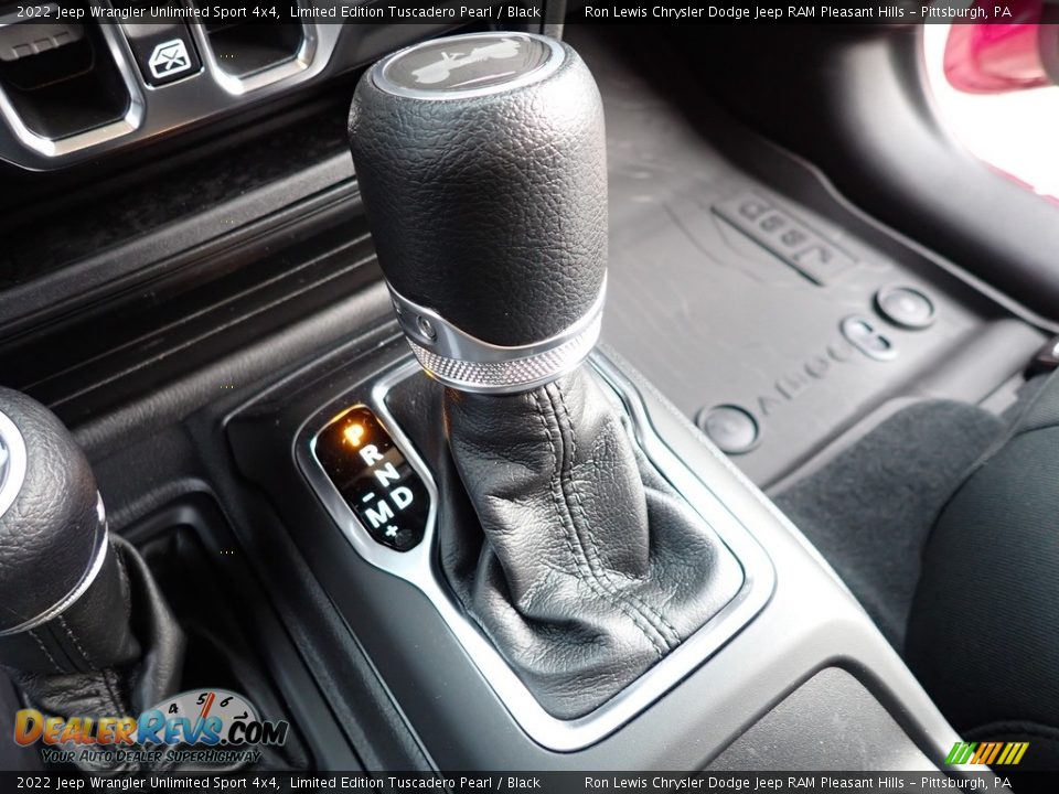 2022 Jeep Wrangler Unlimited Sport 4x4 Shifter Photo #19
