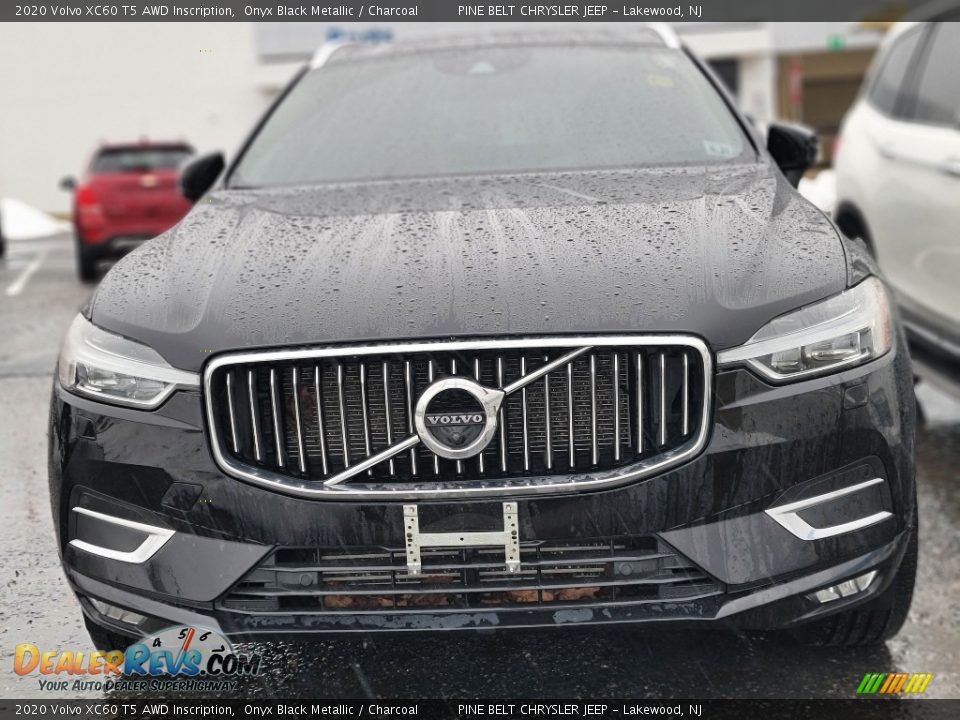 2020 Volvo XC60 T5 AWD Inscription Onyx Black Metallic / Charcoal Photo #2