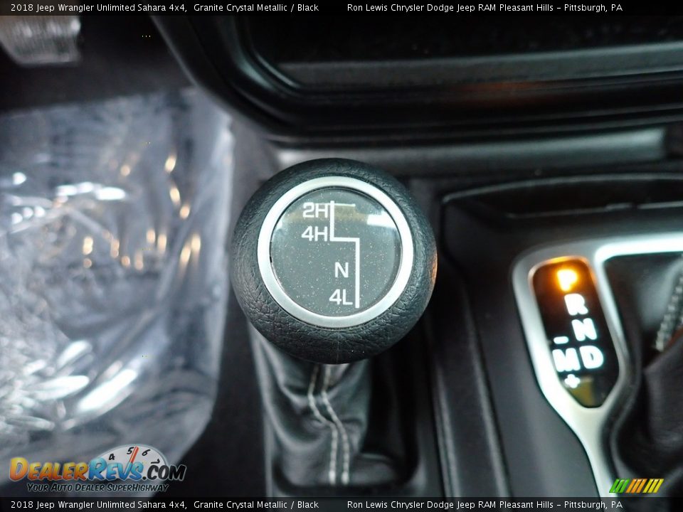 2018 Jeep Wrangler Unlimited Sahara 4x4 Granite Crystal Metallic / Black Photo #17