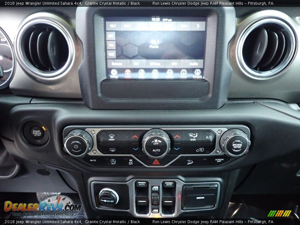 2018 Jeep Wrangler Unlimited Sahara 4x4 Granite Crystal Metallic / Black Photo #19