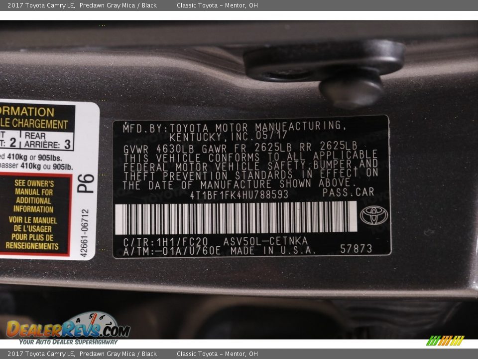 2017 Toyota Camry LE Predawn Gray Mica / Black Photo #18