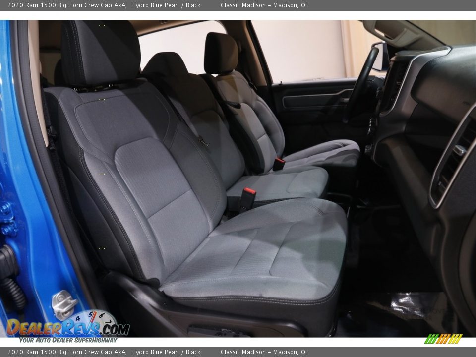 2020 Ram 1500 Big Horn Crew Cab 4x4 Hydro Blue Pearl / Black Photo #15