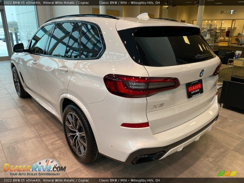 2022 BMW X5 xDrive40i Mineral White Metallic / Cognac Photo #2