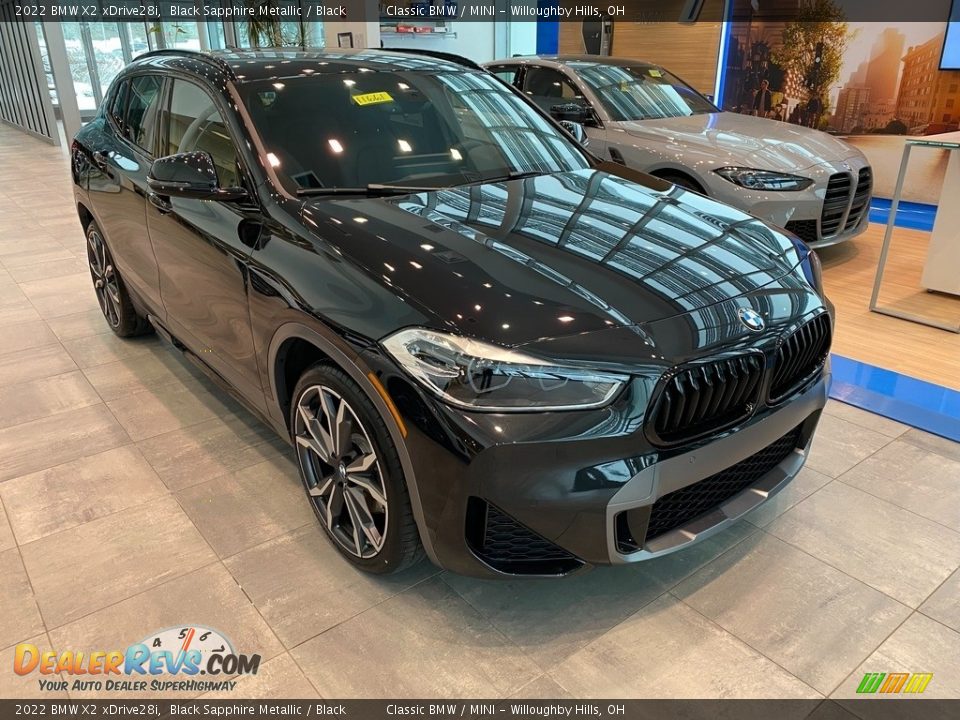 Front 3/4 View of 2022 BMW X2 xDrive28i Photo #1