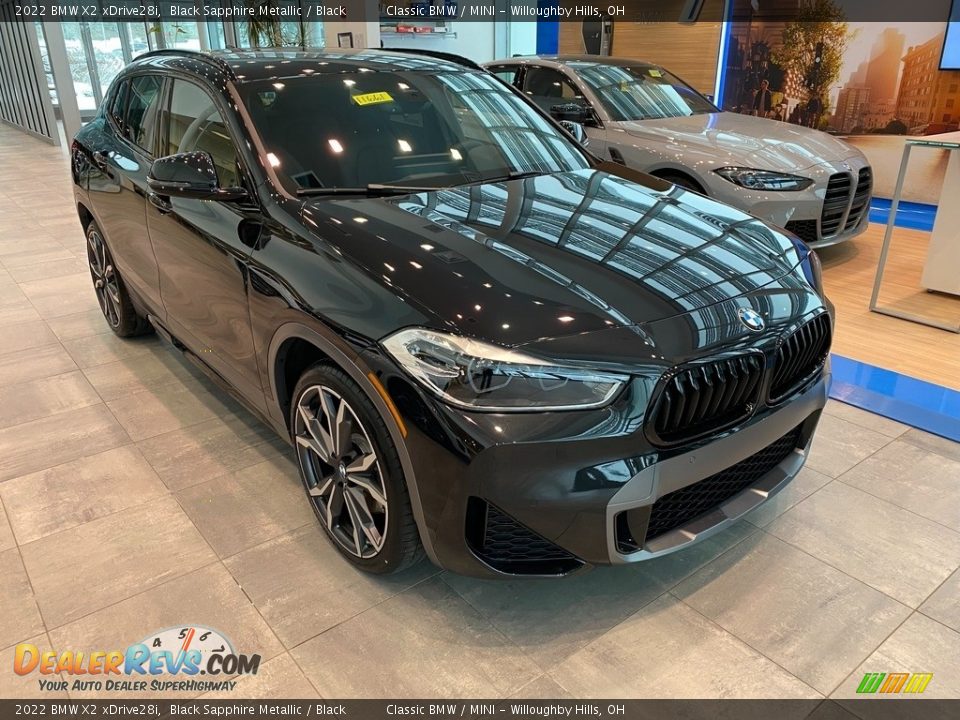 Front 3/4 View of 2022 BMW X2 xDrive28i Photo #1