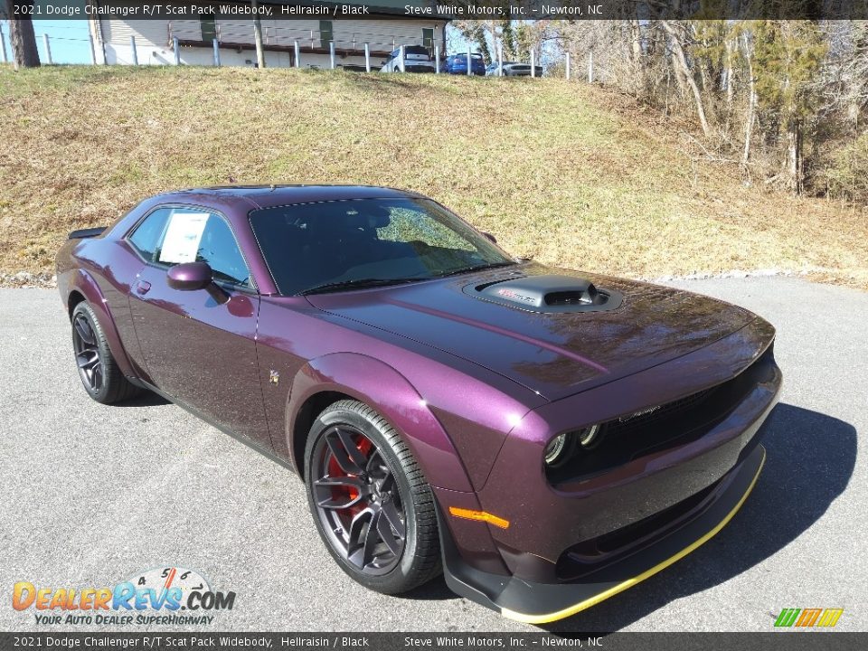 Front 3/4 View of 2021 Dodge Challenger R/T Scat Pack Widebody Photo #4