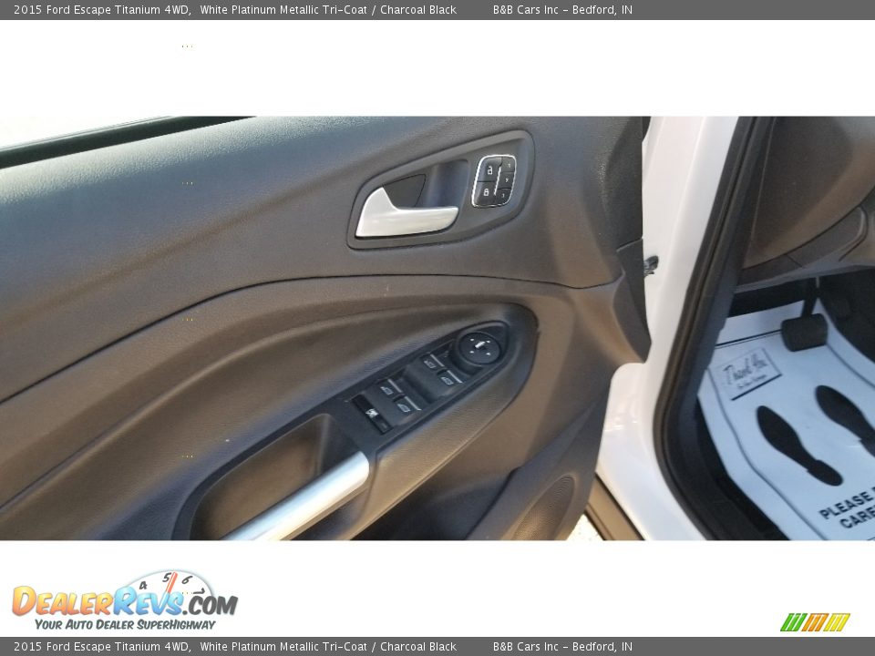 2015 Ford Escape Titanium 4WD White Platinum Metallic Tri-Coat / Charcoal Black Photo #10