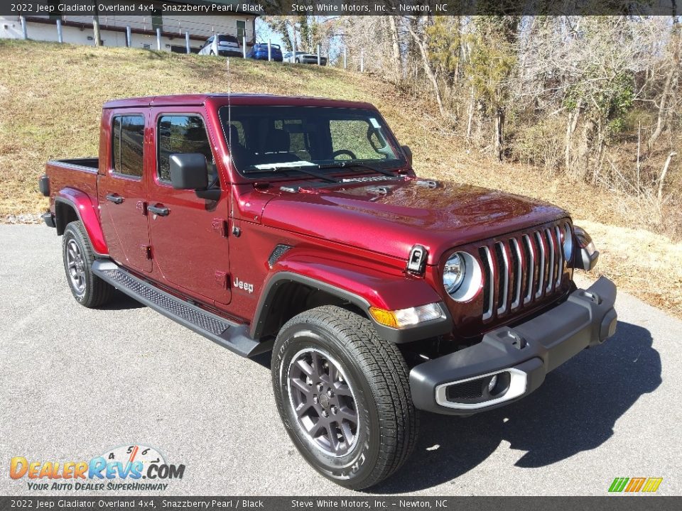 2022 Jeep Gladiator Overland 4x4 Snazzberry Pearl / Black Photo #4