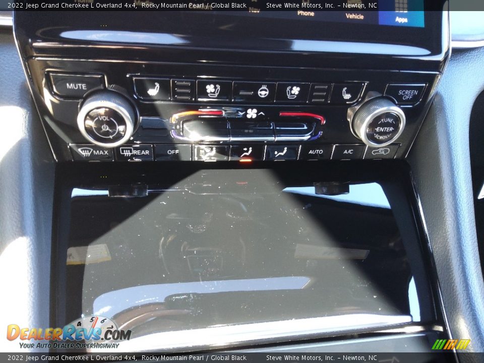 2022 Jeep Grand Cherokee L Overland 4x4 Rocky Mountain Pearl / Global Black Photo #33