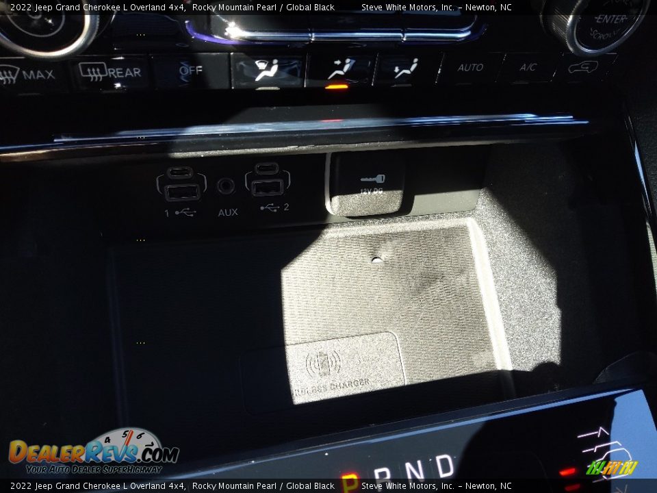 2022 Jeep Grand Cherokee L Overland 4x4 Rocky Mountain Pearl / Global Black Photo #34