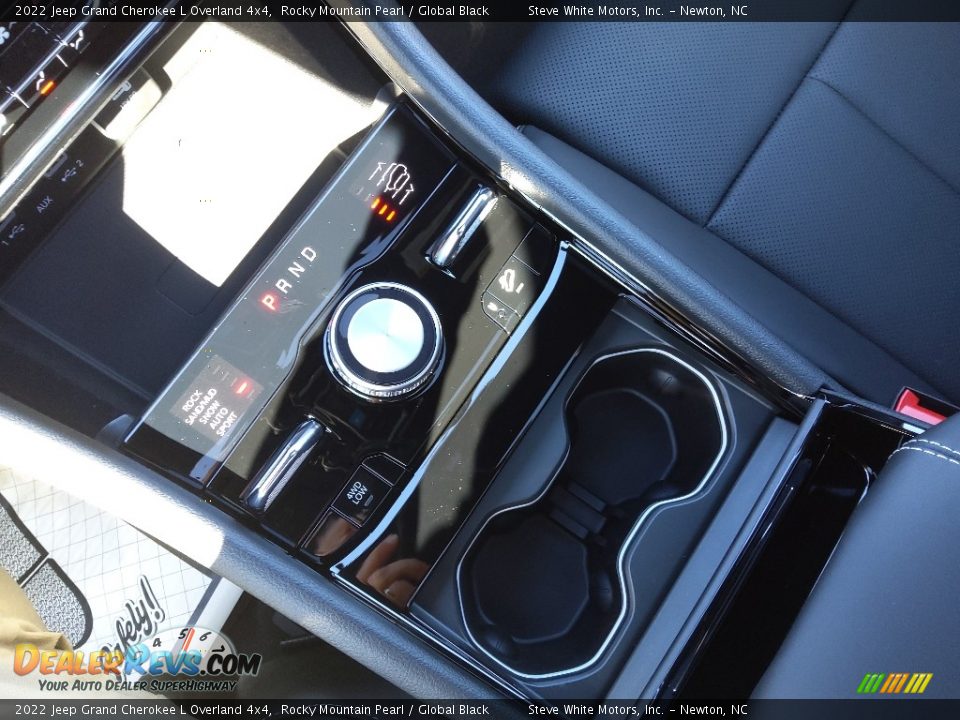 2022 Jeep Grand Cherokee L Overland 4x4 Rocky Mountain Pearl / Global Black Photo #35