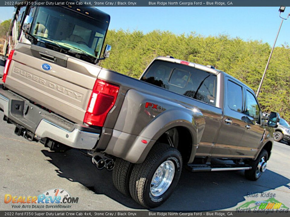 2022 Ford F350 Super Duty Lariat Crew Cab 4x4 Stone Gray / Black Onyx Photo #28